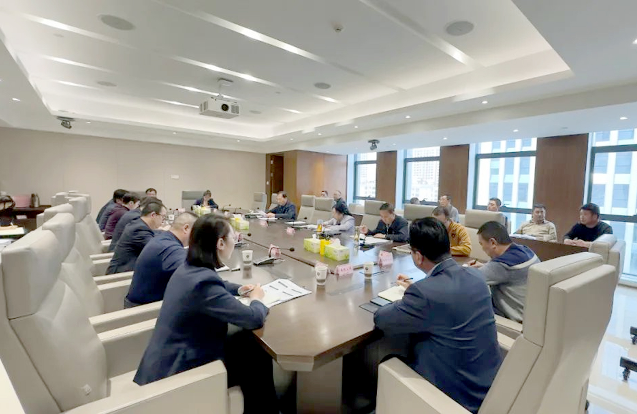 火狐电竞召开国有企业改革深化提升行动动员部署会议
